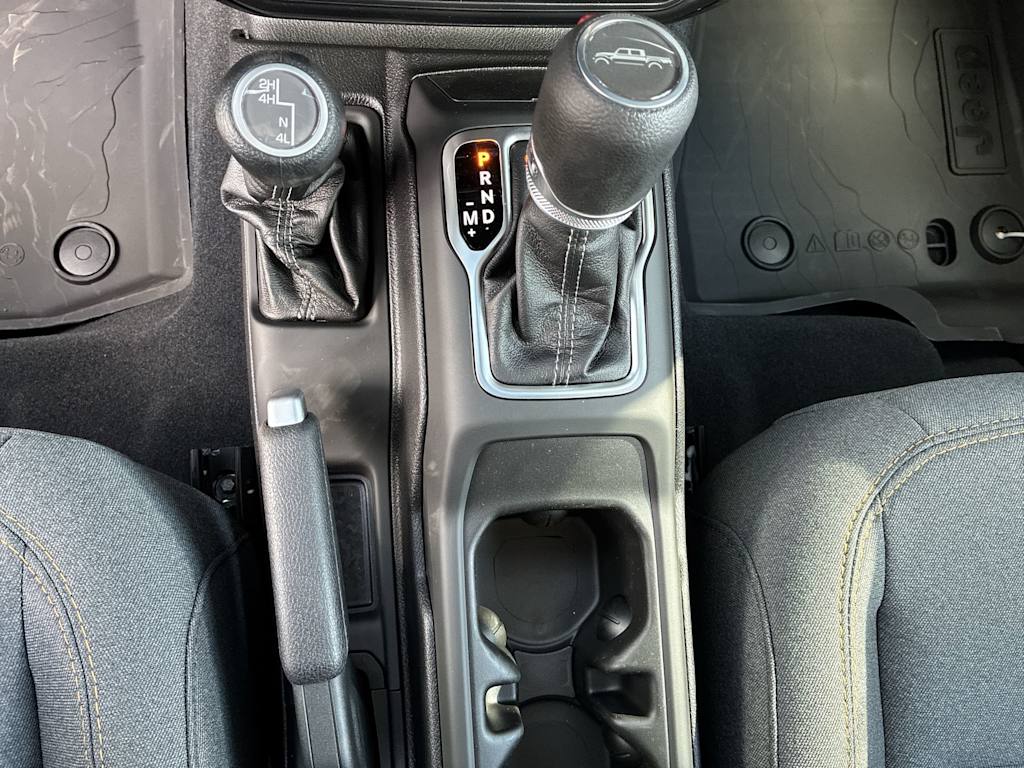 Thumbnail: 2026 Jeep Gladiator - 13