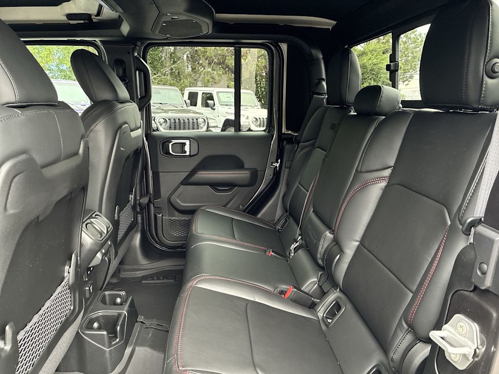 Thumbnail: 2026 Jeep Gladiator - 12
