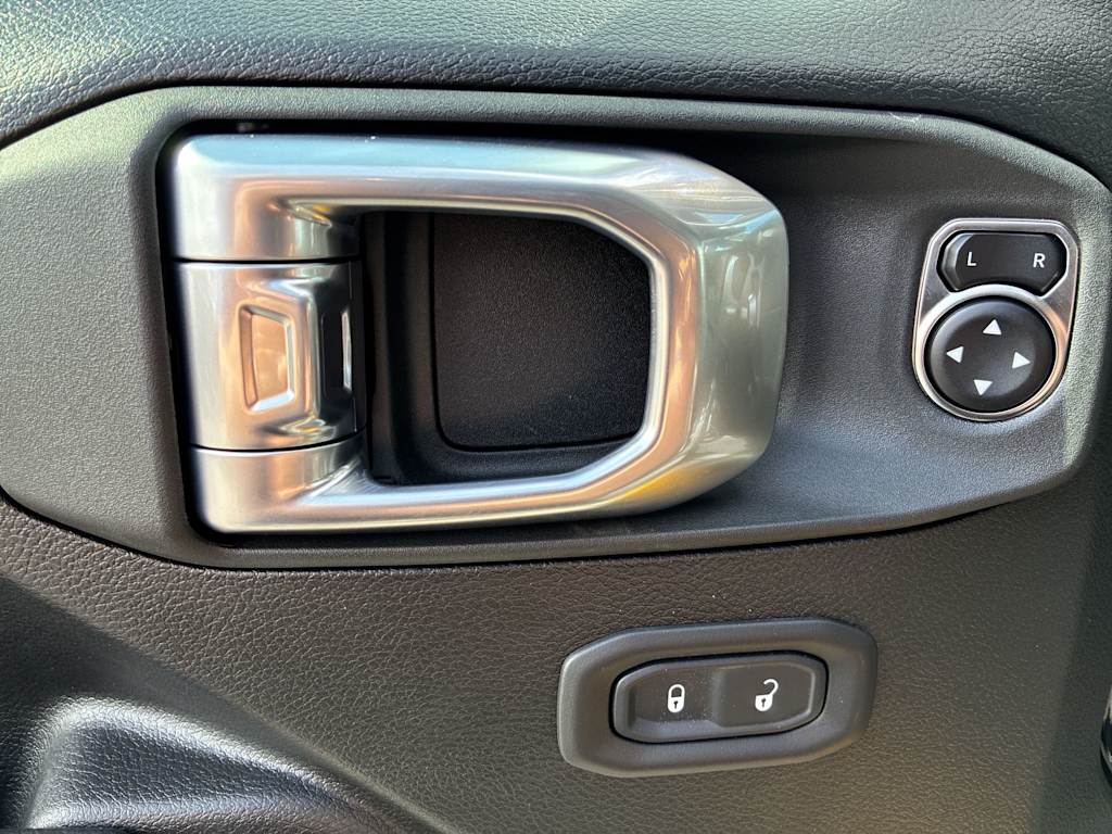 Thumbnail: 2026 Jeep Gladiator - 20
