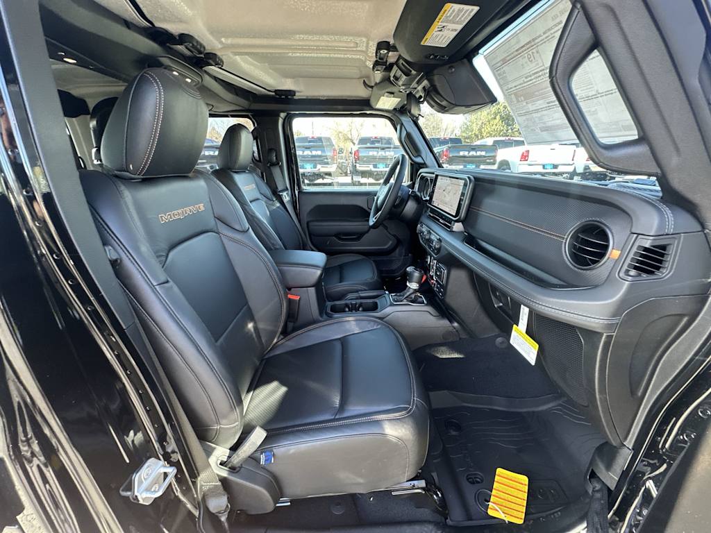 Thumbnail: 2026 Jeep Gladiator - 23