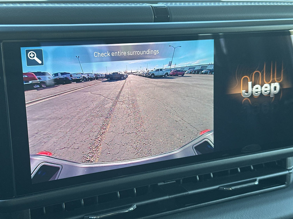 Thumbnail: 2026 Jeep Gladiator - 22