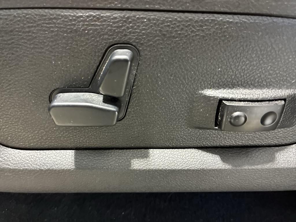 Thumbnail: 2019 RAM 1500 - 19