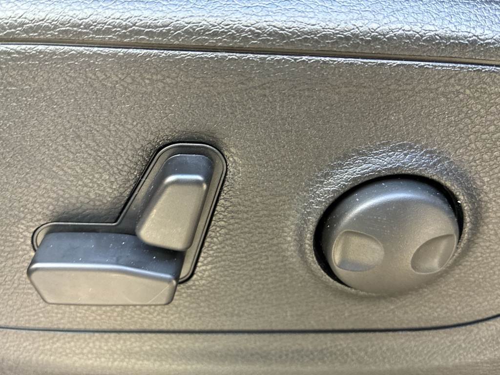 Thumbnail: 2026 RAM 1500 - 16