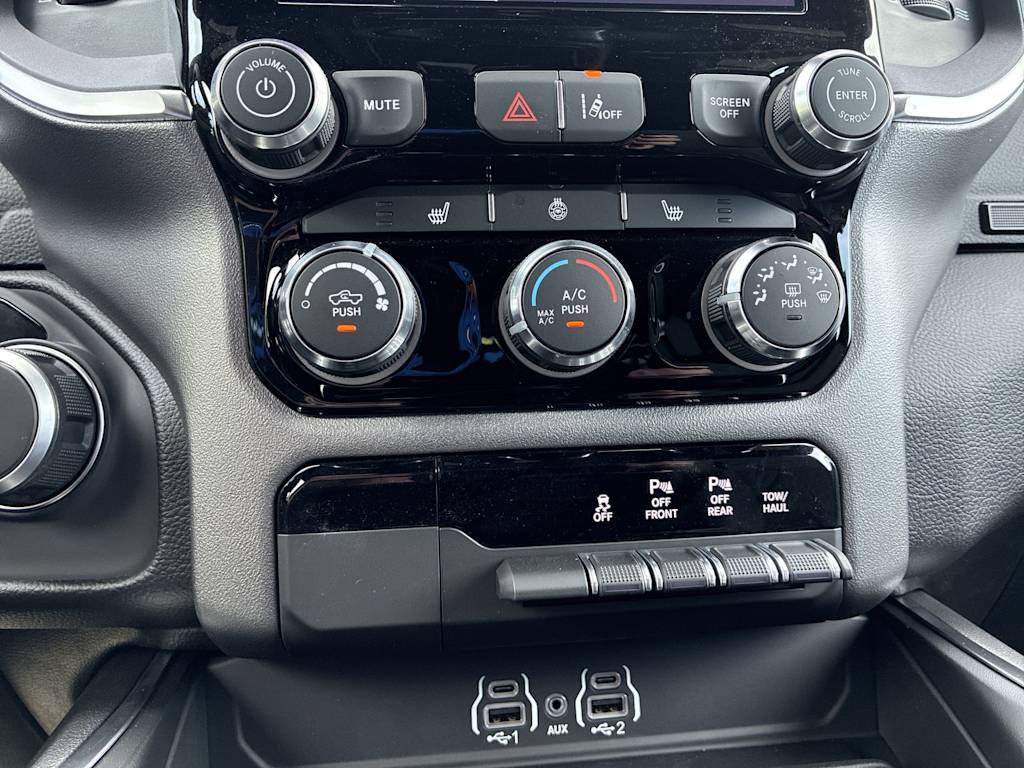 Thumbnail: 2026 RAM 1500 - 20