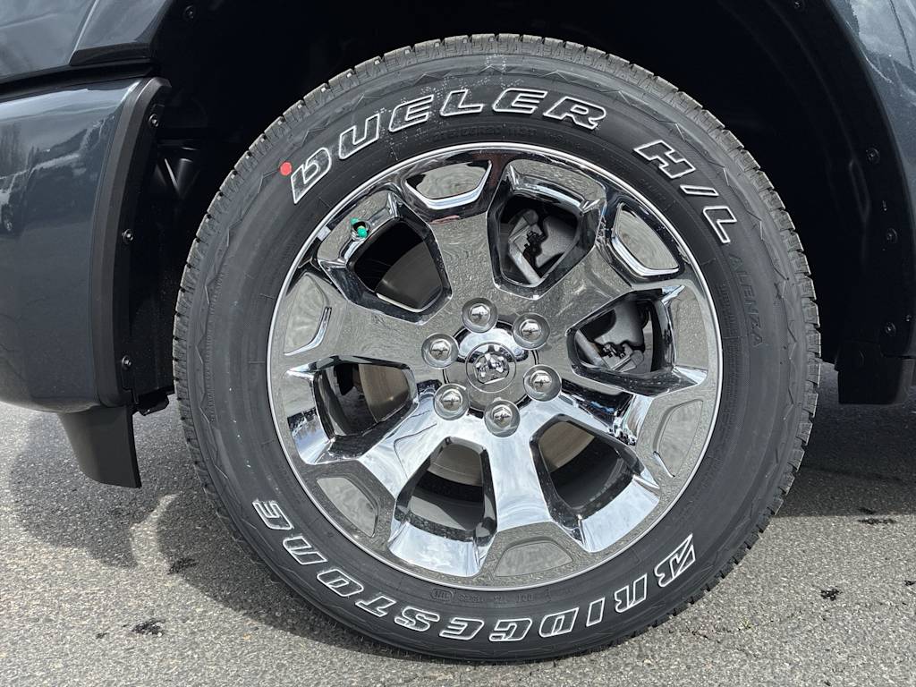 Thumbnail: 2026 RAM 1500 - 7
