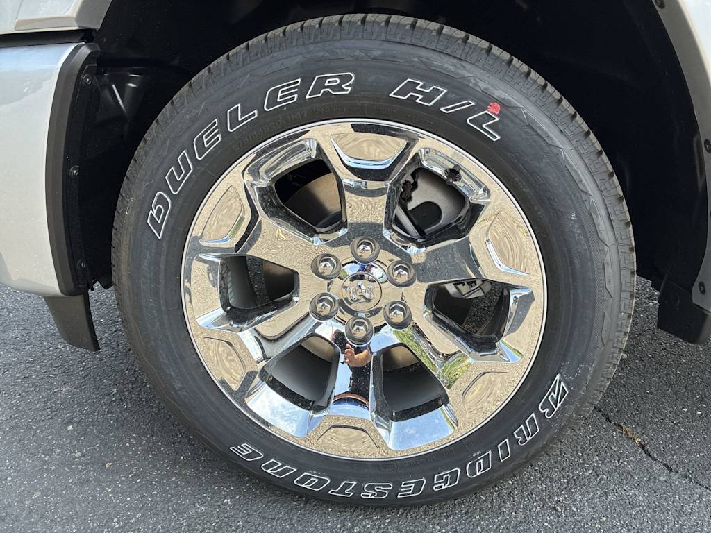 Thumbnail: 2026 RAM 1500 - 7