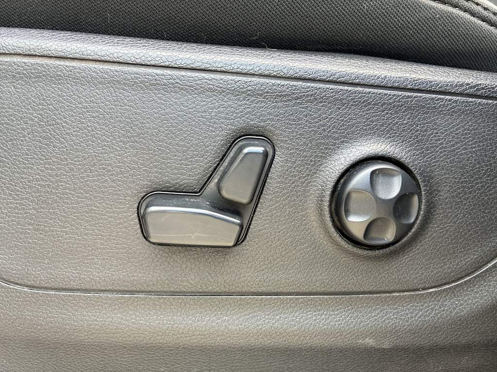 Thumbnail: 2019 RAM 1500 - 17