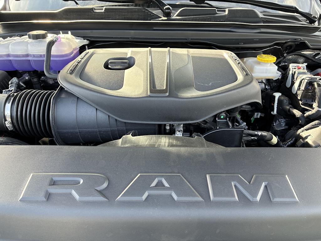 Thumbnail: 2026 RAM 1500 - 9