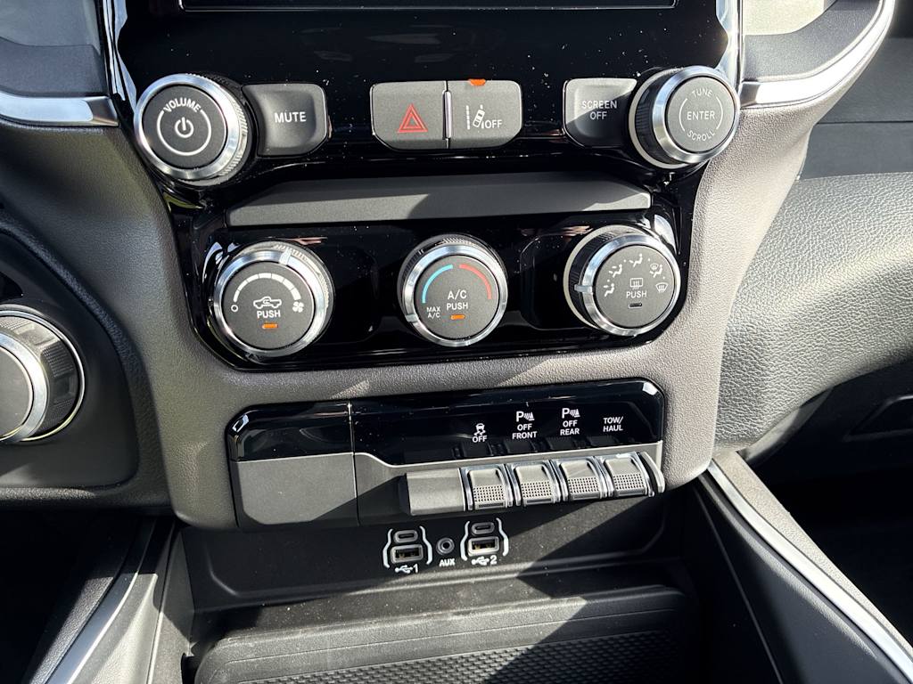 Thumbnail: 2026 RAM 1500 - 20
