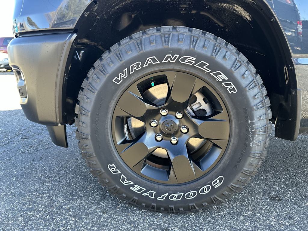 Thumbnail: 2026 RAM 1500 - 6