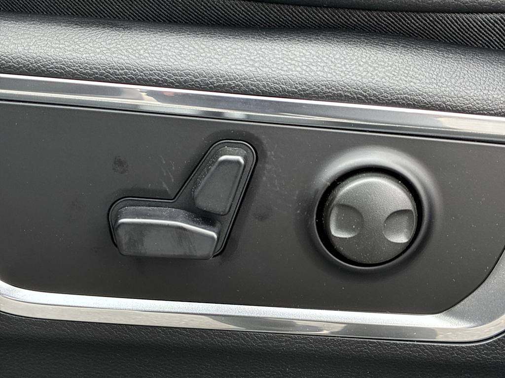 Thumbnail: 2026 RAM 1500 - 20