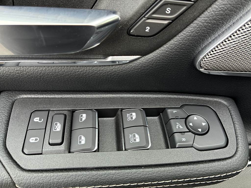 Thumbnail: 2026 RAM 1500 - 20