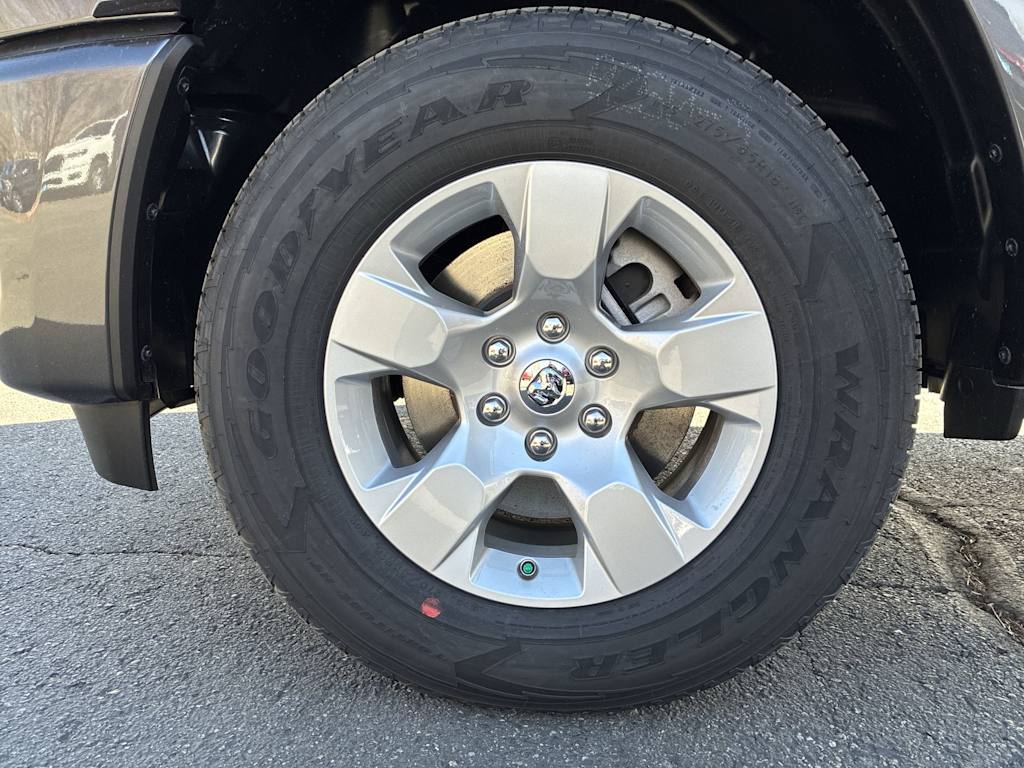 Thumbnail: 2026 RAM 1500 - 8