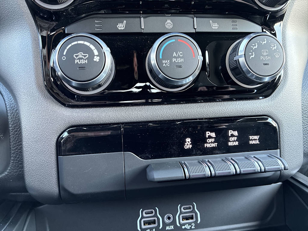 Thumbnail: 2026 RAM 1500 - 21