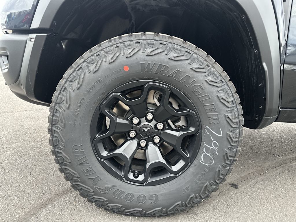 Thumbnail: 2026 RAM 1500 - 6