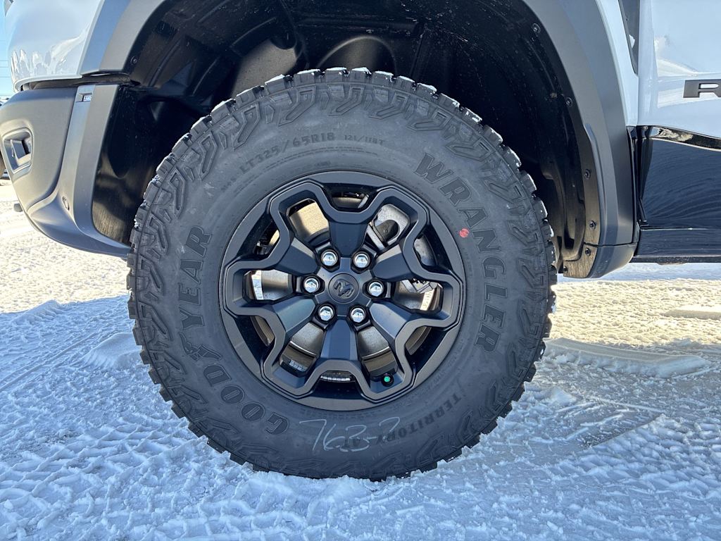 Thumbnail: 2026 RAM 1500 - 6