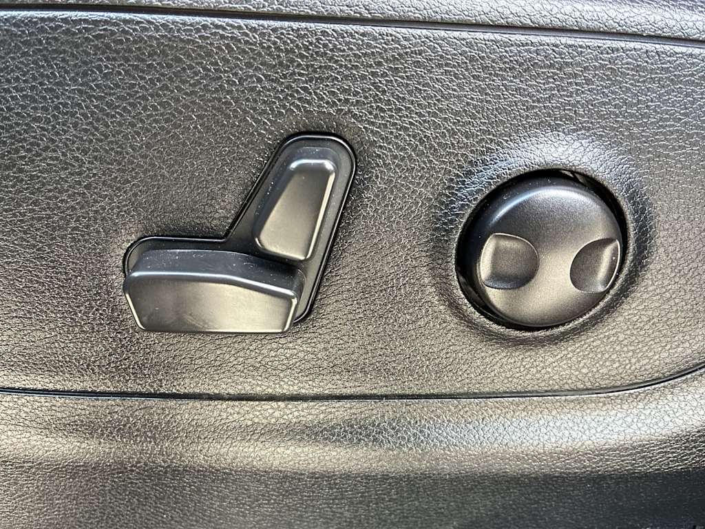 Thumbnail: 2022 RAM 1500 - 17