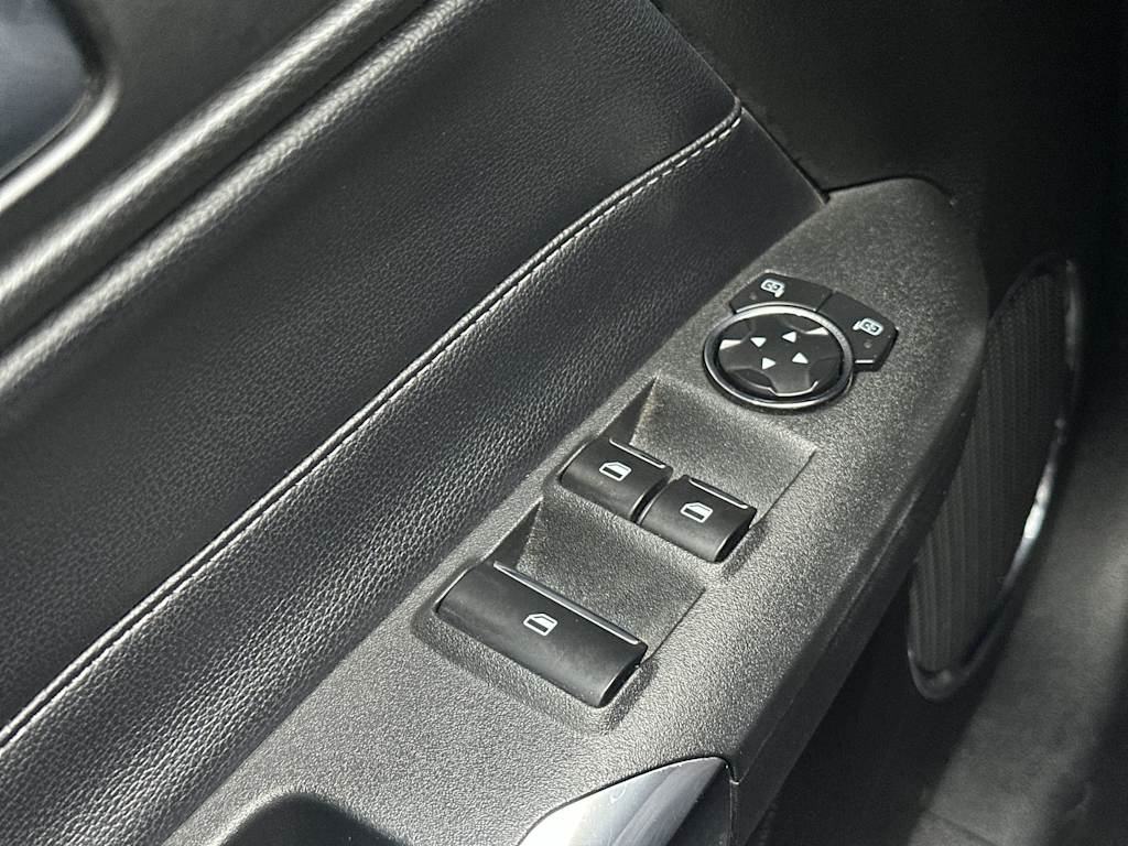 Thumbnail: 2022 Ford Mustang - 20