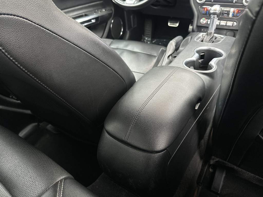 Thumbnail: 2022 Ford Mustang - 22