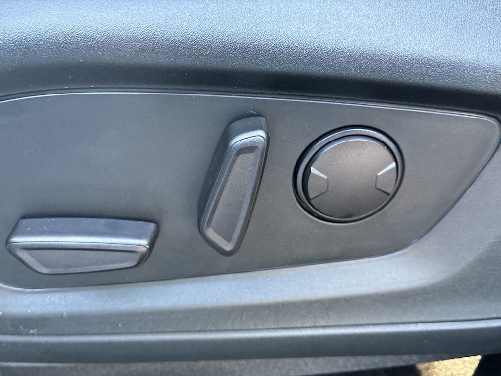 Thumbnail: 2021 Ford Explorer - 20