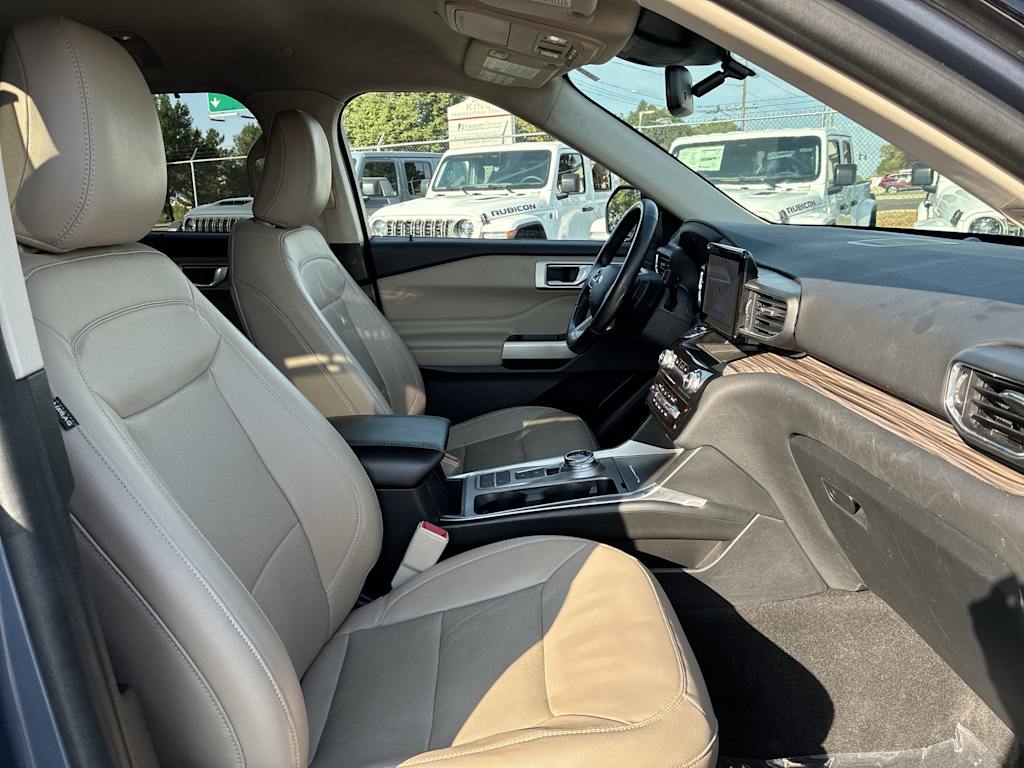 Thumbnail: 2021 Ford Explorer - 10