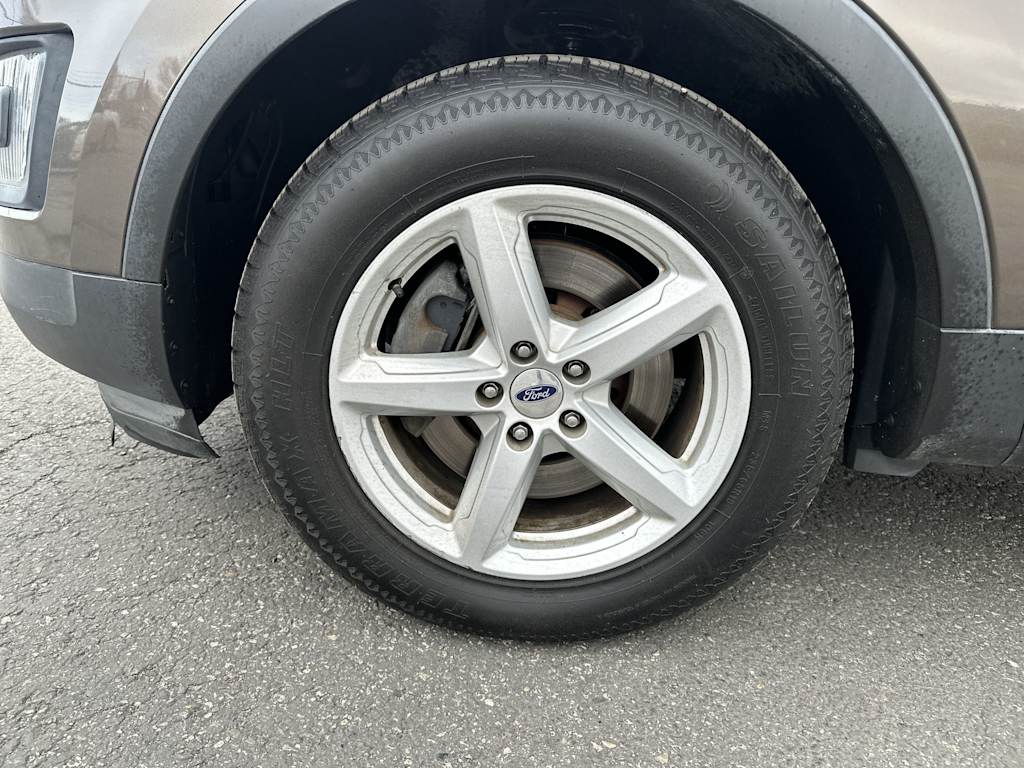 Thumbnail: 2016 Ford Explorer - 6