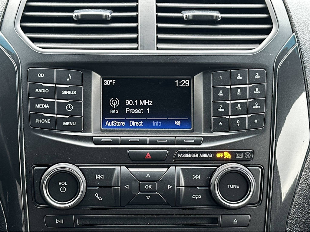 Thumbnail: 2016 Ford Explorer - 19