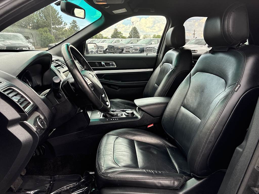 Thumbnail: 2016 Ford Explorer - 7