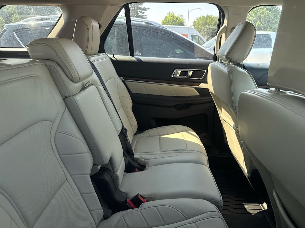 Thumbnail: 2019 Ford Explorer - 12