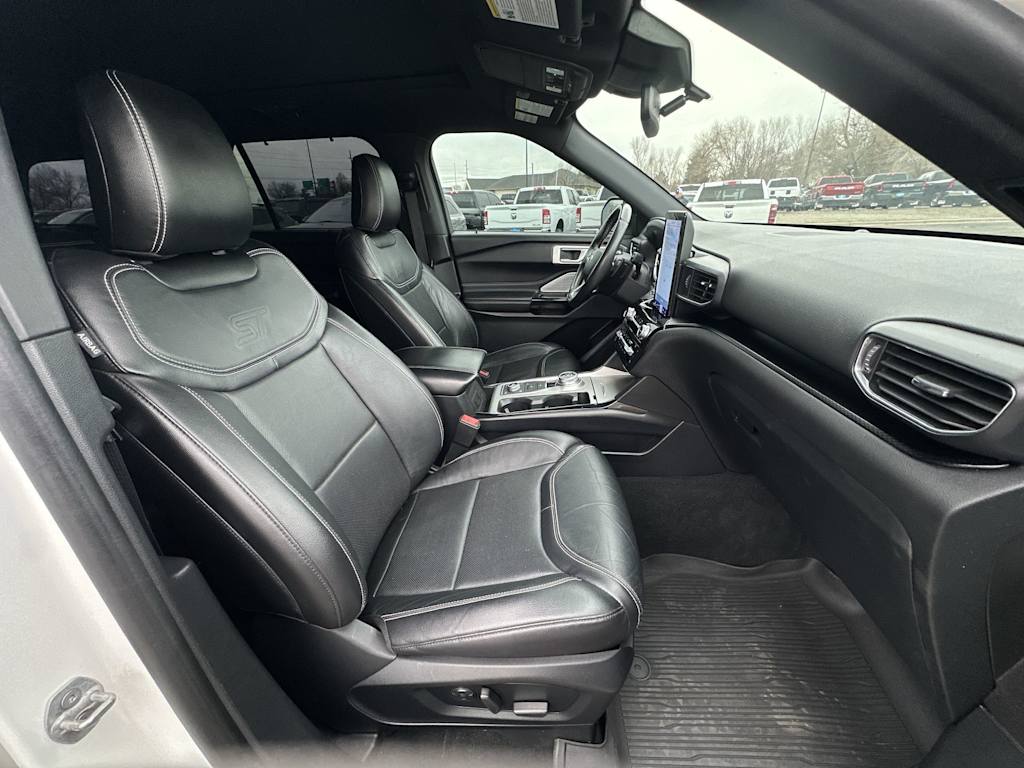 Thumbnail: 2021 Ford Explorer - 9