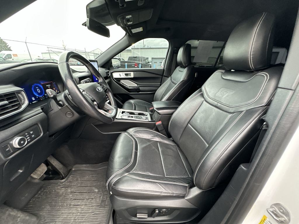 Thumbnail: 2021 Ford Explorer - 8