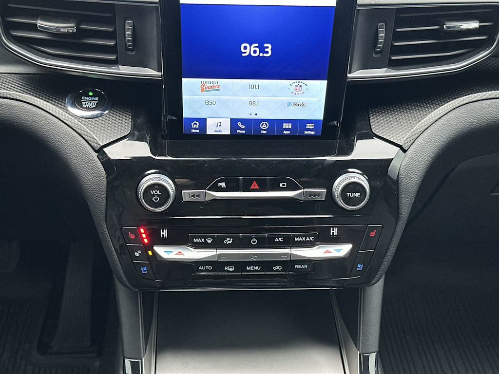 Thumbnail: 2021 Ford Explorer - 22