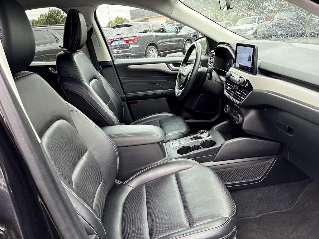 Thumbnail: 2021 Ford Escape - 9