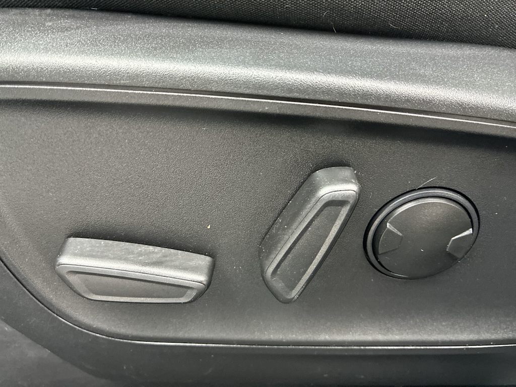 Thumbnail: 2023 Ford Escape - 19