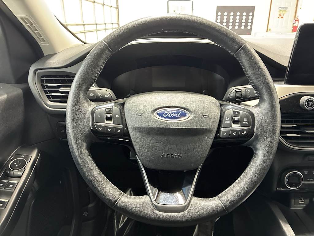 Thumbnail: 2021 Ford Escape - 2