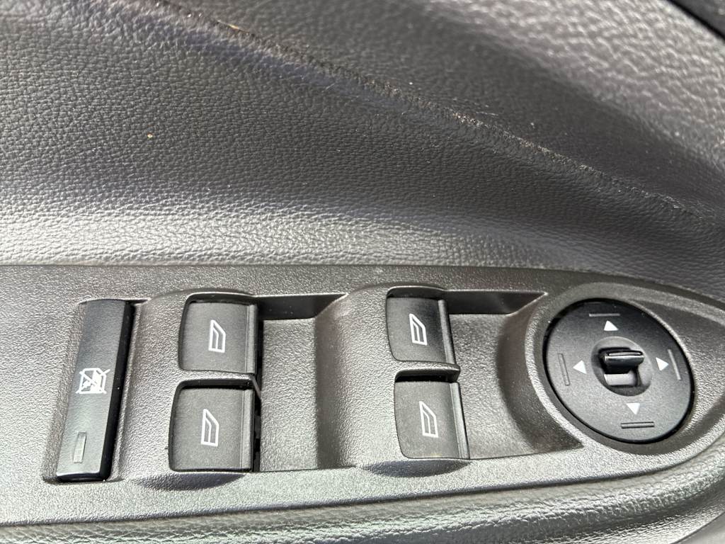 Thumbnail: 2018 Ford Escape - 20