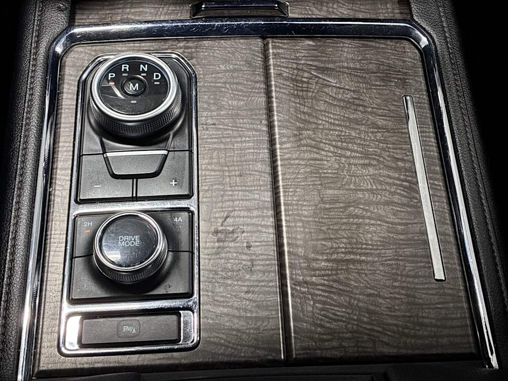 Thumbnail: 2021 Ford Expedition - 23