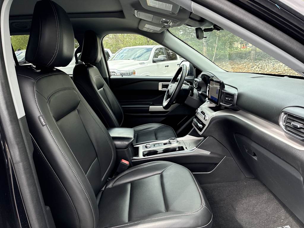 Thumbnail: 2024 Ford Explorer - 8