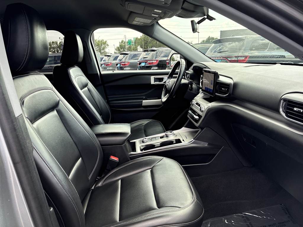Thumbnail: 2022 Ford Explorer - 9