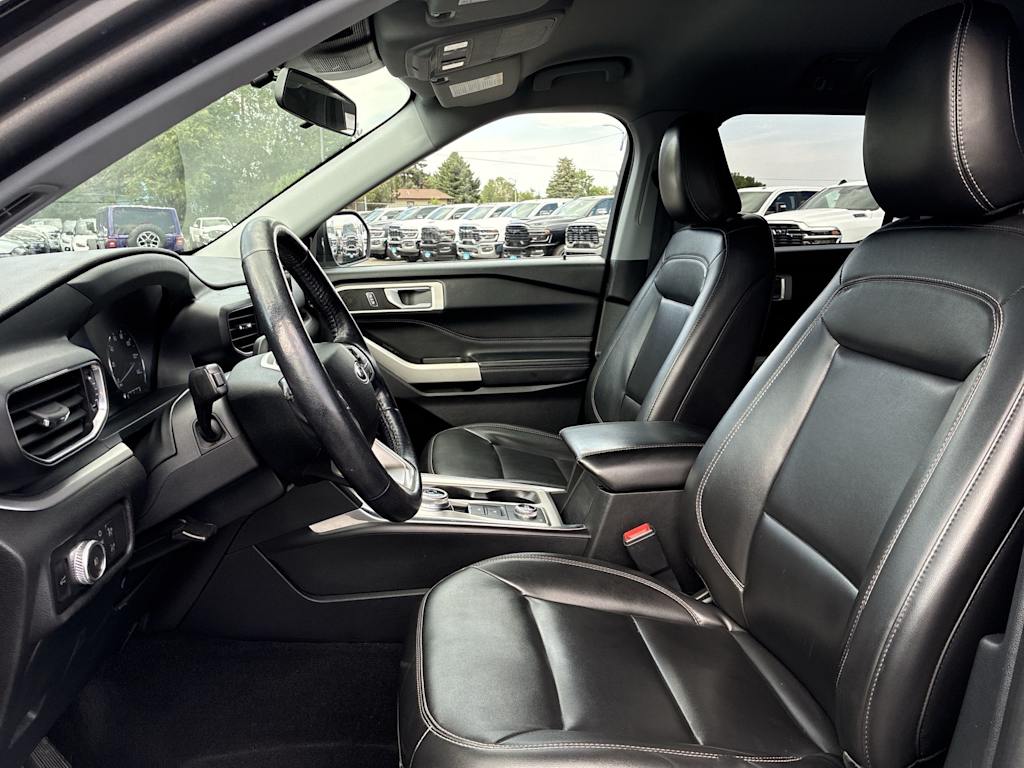 Thumbnail: 2022 Ford Explorer - 8