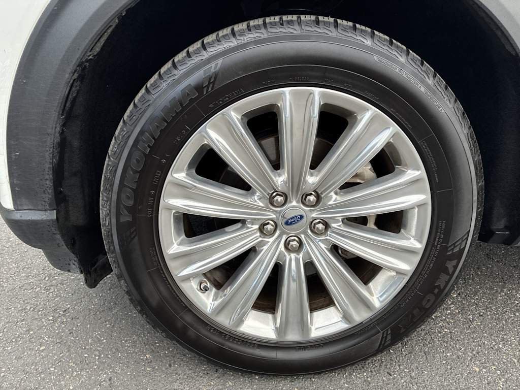 Thumbnail: 2021 Ford Explorer - 6