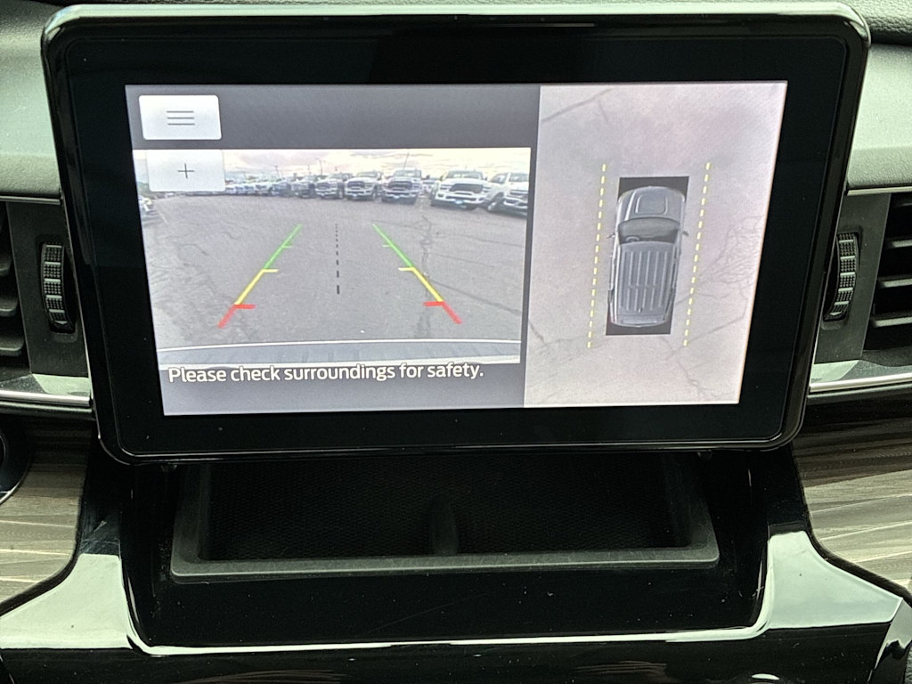 Thumbnail: 2021 Ford Explorer - 25