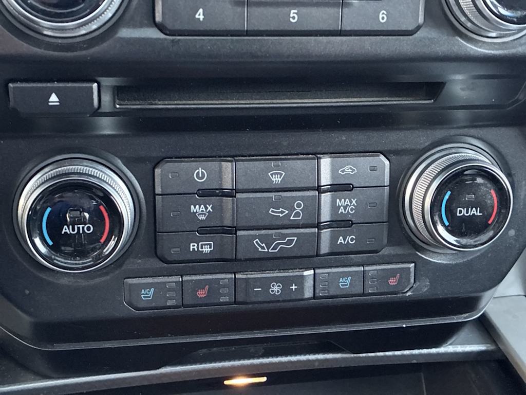 Thumbnail: 2015 Ford F-150 - 23