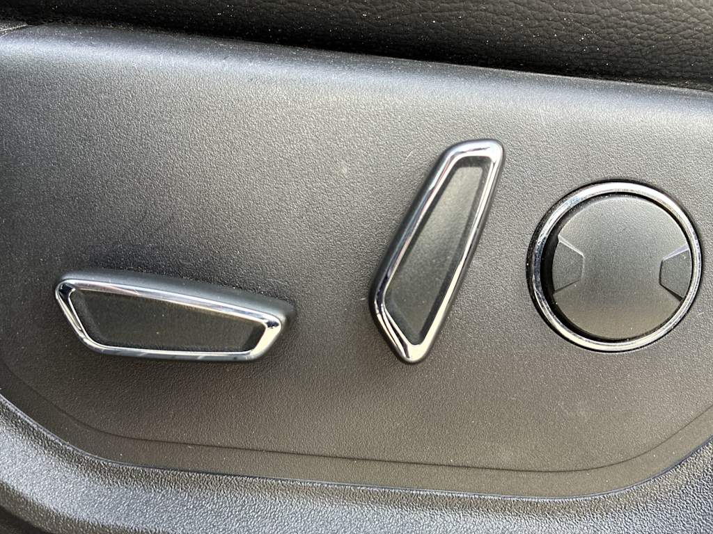 Thumbnail: 2015 Ford F-150 - 17