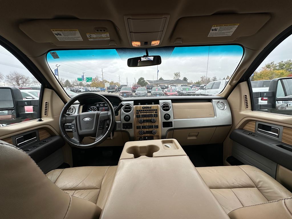 2011 Ford F-150 Lariat 2