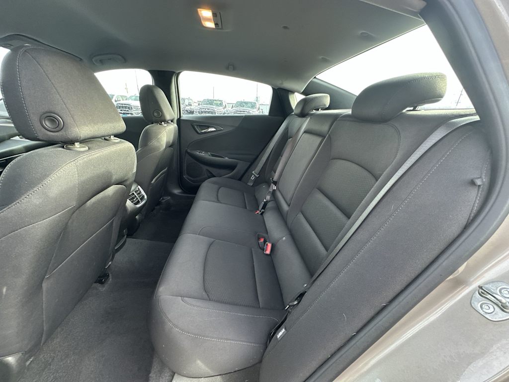 Thumbnail: 2024 Chevrolet Malibu - 10