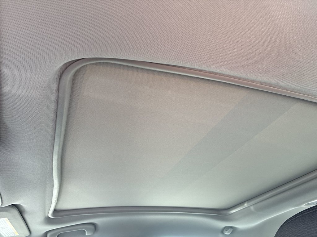 Thumbnail: 2019 Chevrolet Malibu - 21