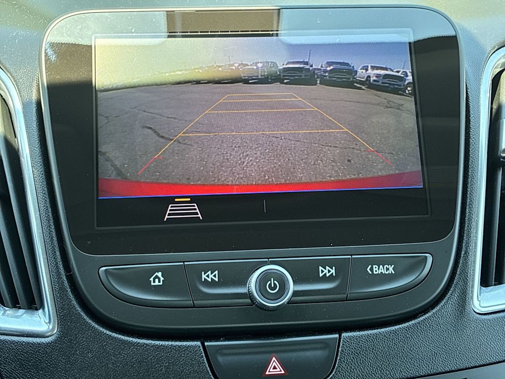 Thumbnail: 2019 Chevrolet Malibu - 25