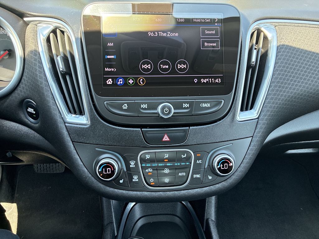 Thumbnail: 2019 Chevrolet Malibu - 10