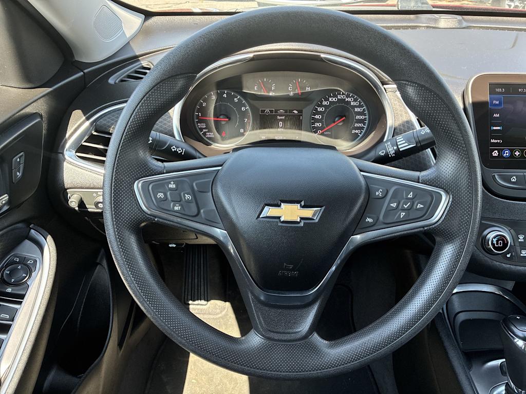 Thumbnail: 2019 Chevrolet Malibu - 2